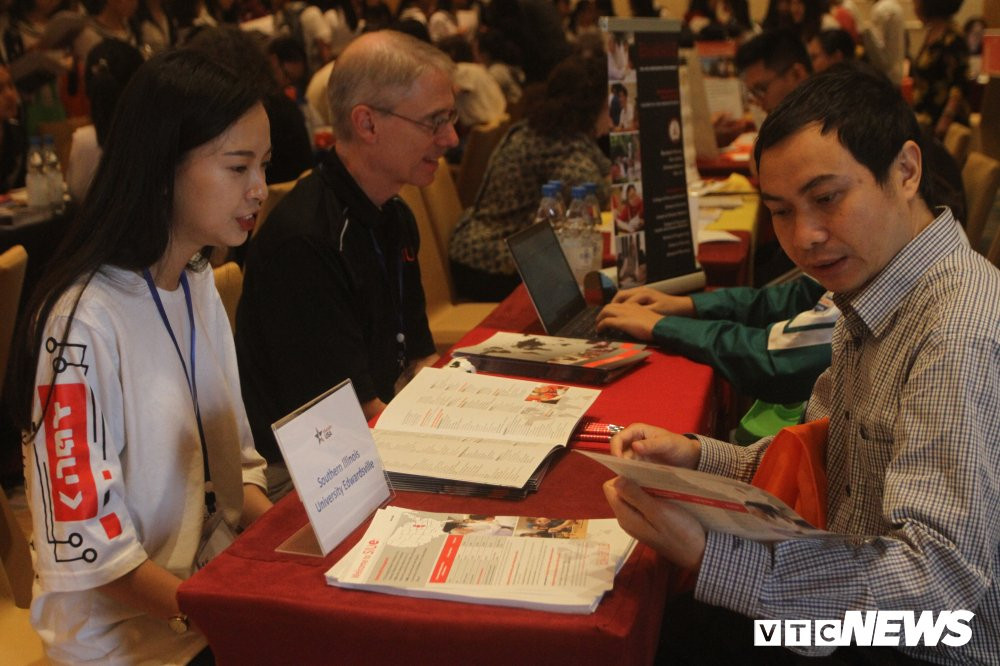 trien-lam-du-hoc-my-stem-kinhdoanh (36) 8