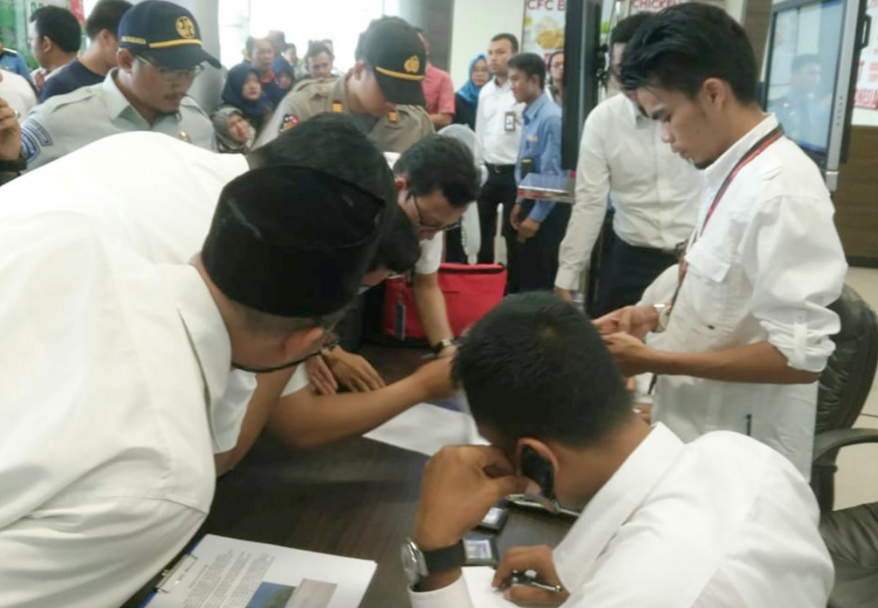 may-bay-indonesia-roi-airport