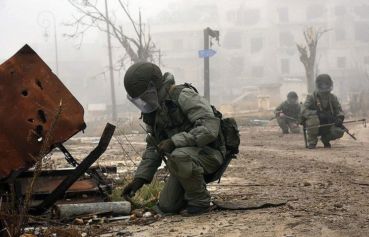 tan-cong-hoa-hoc-nga-1