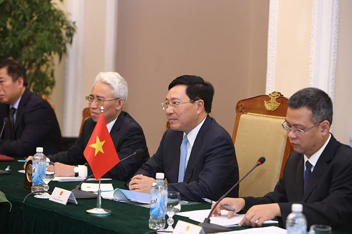 ngoai-truong-trieu-tien-den-viet-nam-8 7