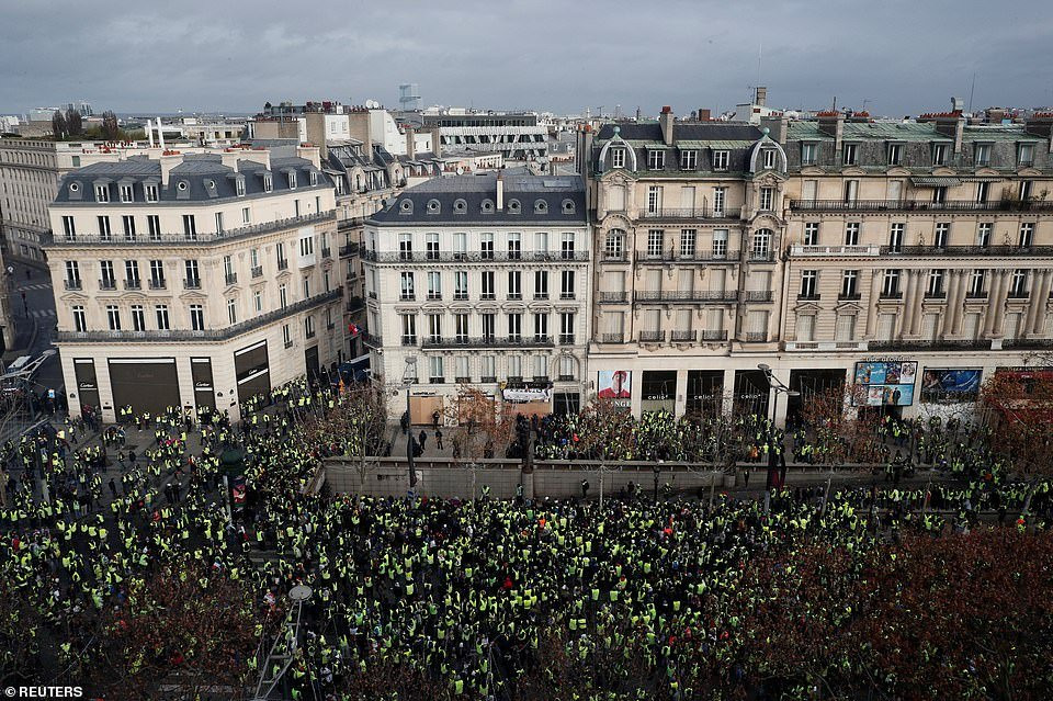 bieu-tinh-phap-8-12-7 7