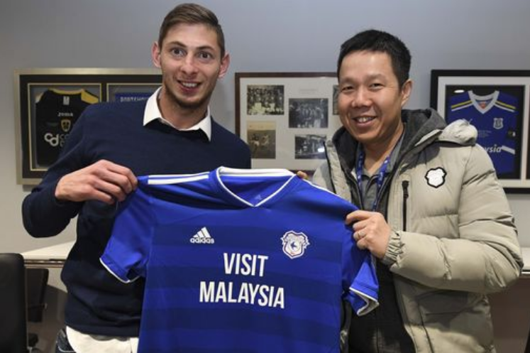 may-bay-cho-cau-thu-nha-mat-tich-5 9