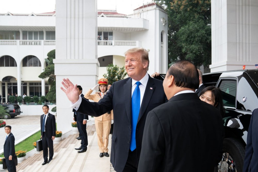 donald-trump-in-vn-whitehousemedia-2 3