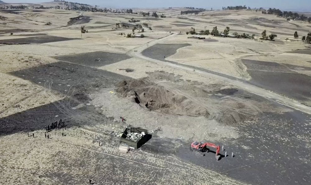 hien-truong-roi-may-bay-1