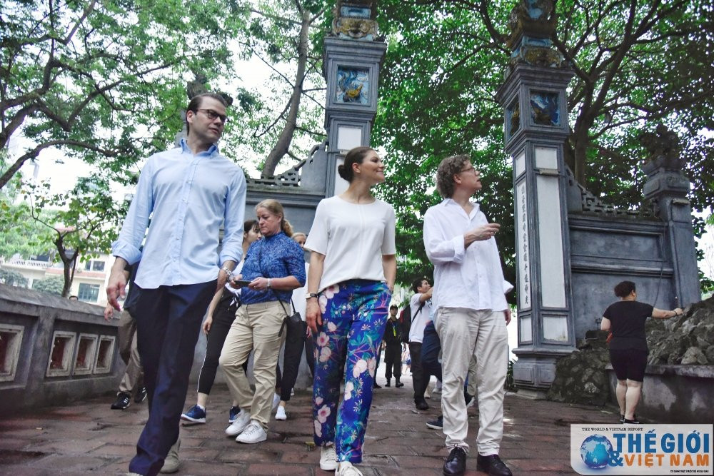 cong-chua-thuy-dien-8 8