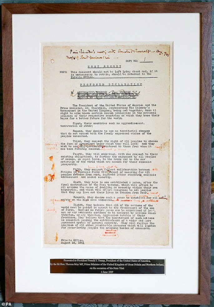 hien-chuong-dai-tay-duong_685x983