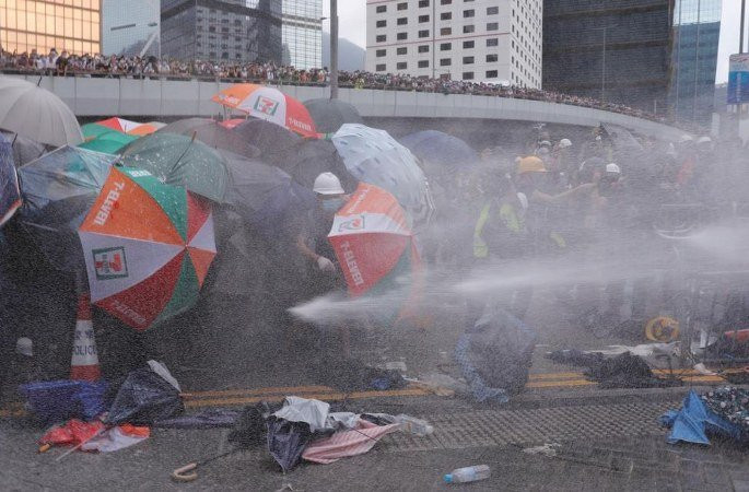 bieu-tinh-hong-kong-15_685x450 4