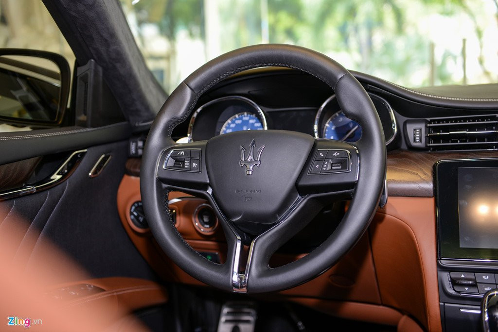 A hau Thuy Van mua Maserati Quattroporte gia gan 8 ty dong hinh anh 7