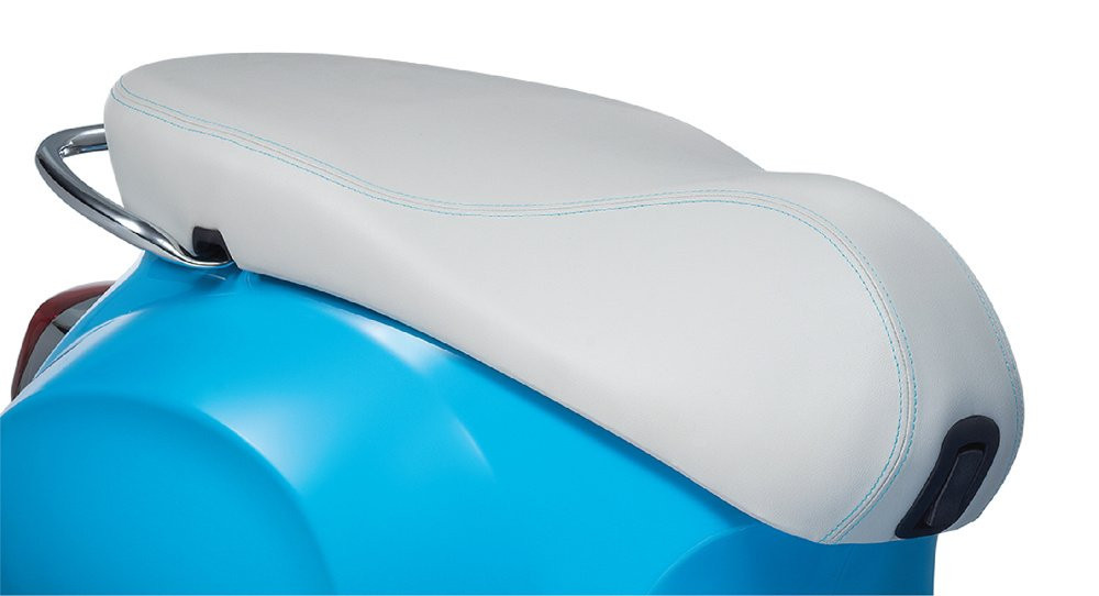 Detail-Vespa-50th-Anniversary-2800-8733-1537594135_1200x0