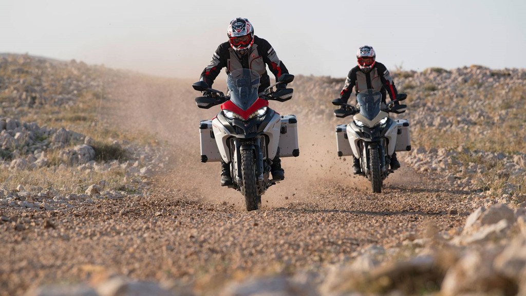 Sieu moto dia hinh sap ra mat tu Ducati hinh anh 11
