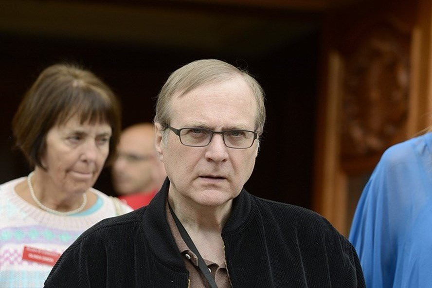 ty phu paul allen da tai song co doc va tinh ban ran nut voi bill gates