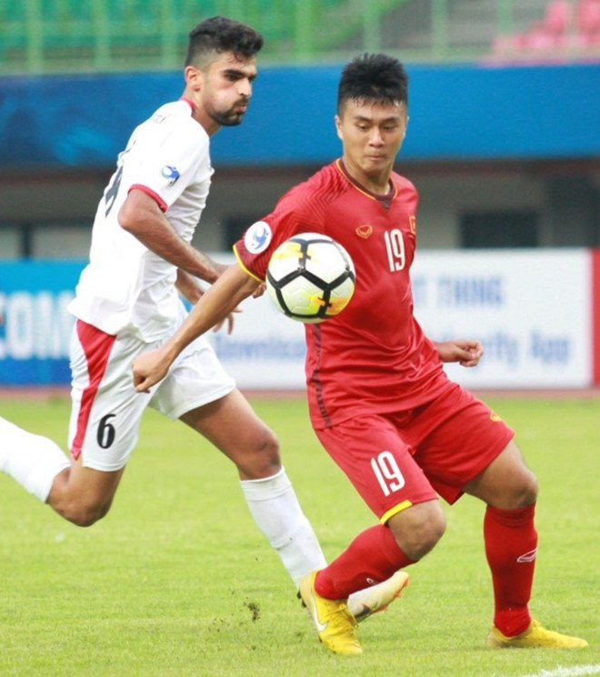 HLV Hoang Anh Tuan: 'U19 Viet Nam chang con ti suc nao ve cuoi tran' hinh anh 2