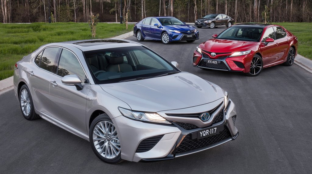 Toyota Camry 2018 ve Dong Nam A cuoi thang 10 hinh anh 10