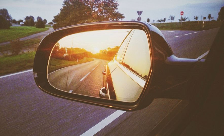 Xe hoi ngay nay trang bi cong nghe gi de giu mang nguoi? hinh anh 9