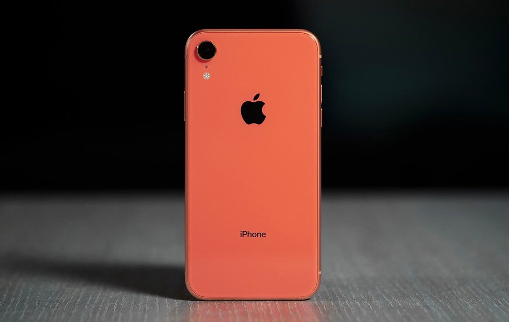 Chiec iPhone gia hoi nhat 2018 e am ngoai du kien hinh anh 3