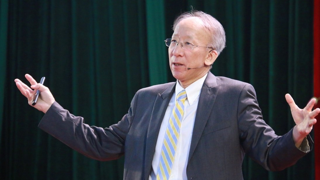 'Học sinh ngủ trước cả khi tôi bắt đầu bài giảng, vậy lỗi tại ai?'