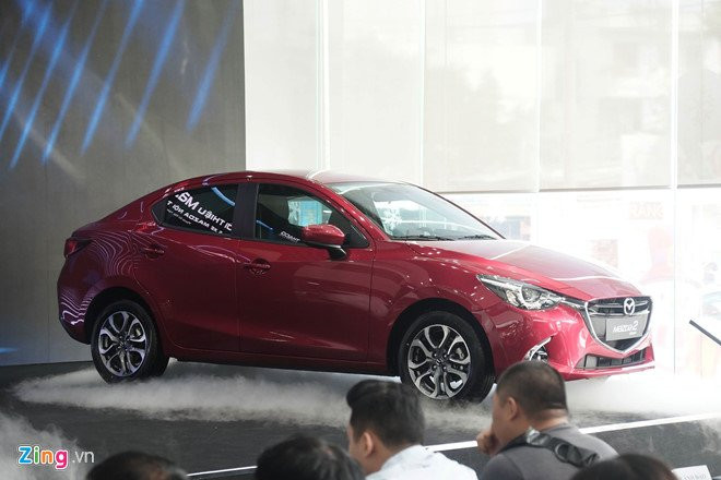 mazda2