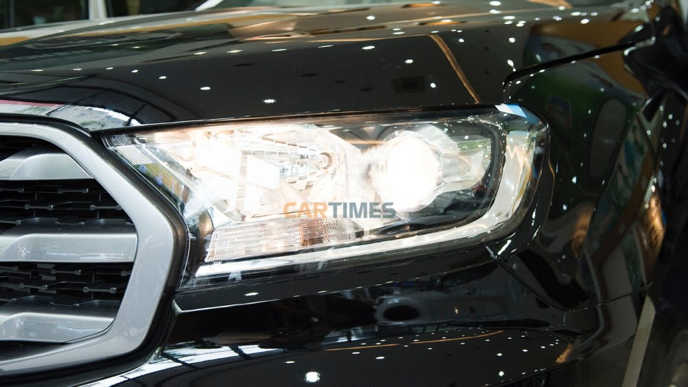 Ford Everest Ambiente8 8