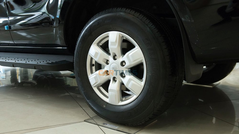 Ford Everest Ambiente9 10