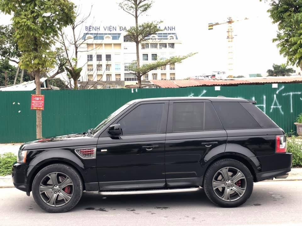 Range Rover Sport hạ giá còn 1,6 tỷ đồng sau 8 năm