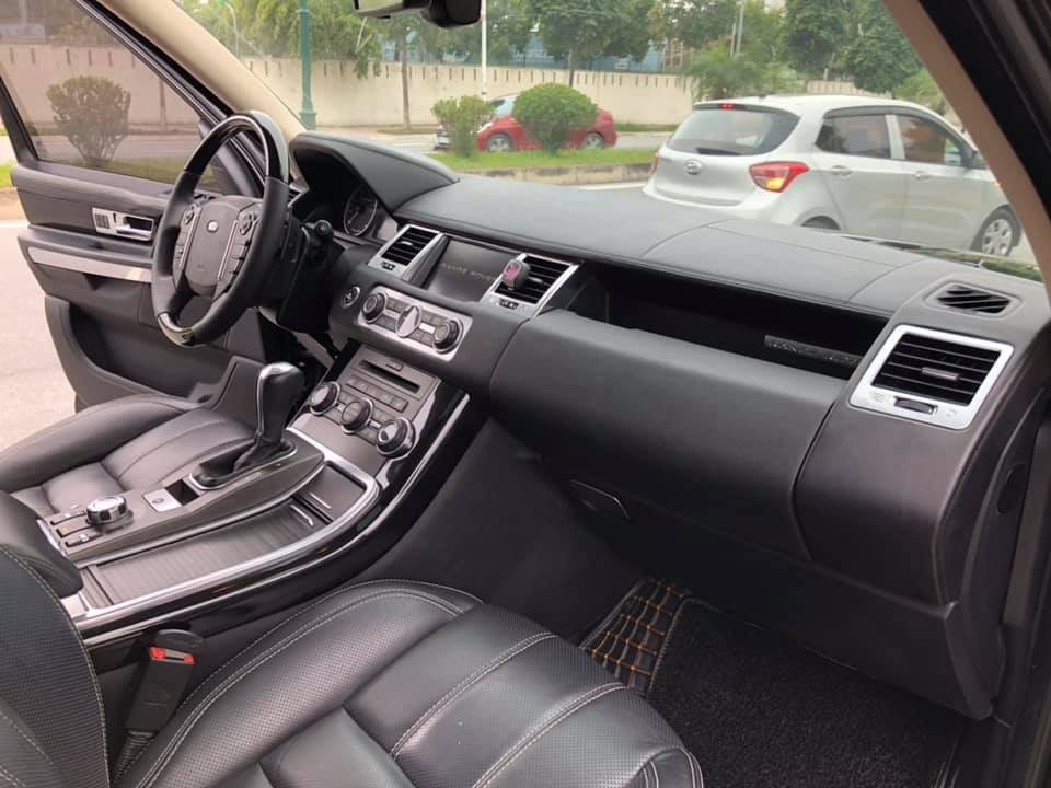 Range Rover Sport hạ giá còn 1,6 tỷ đồng sau 8 năm