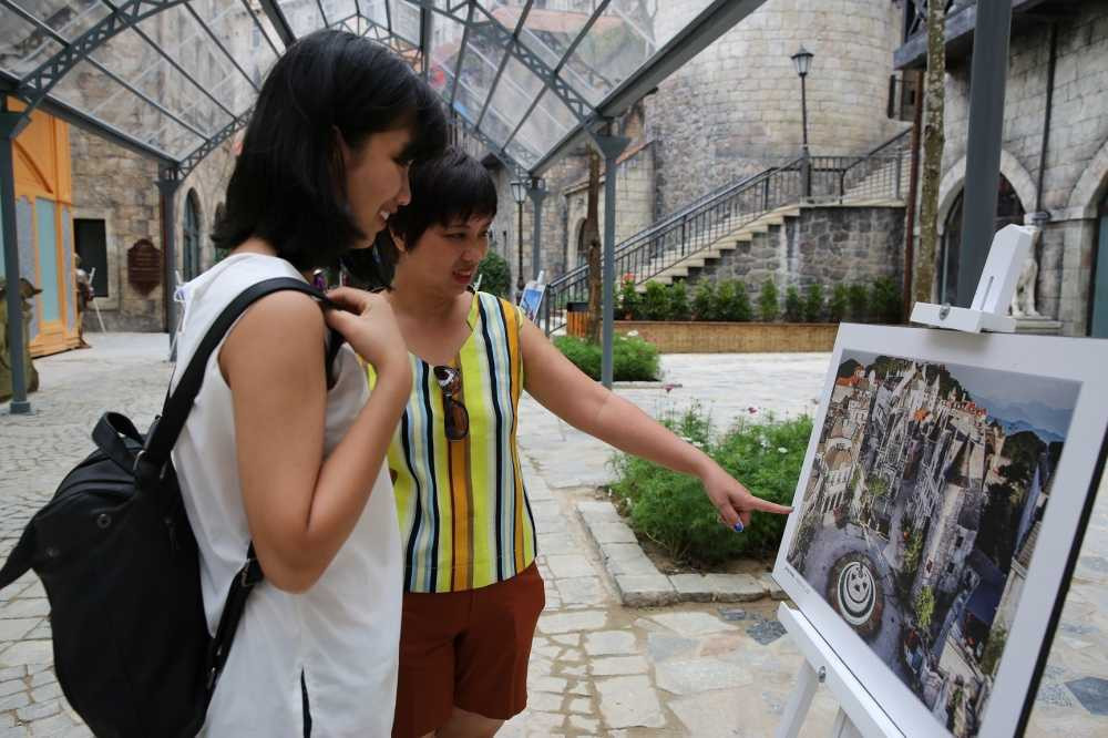 4.trien-lam-tranh-mot-thoang-nuoc-Phap