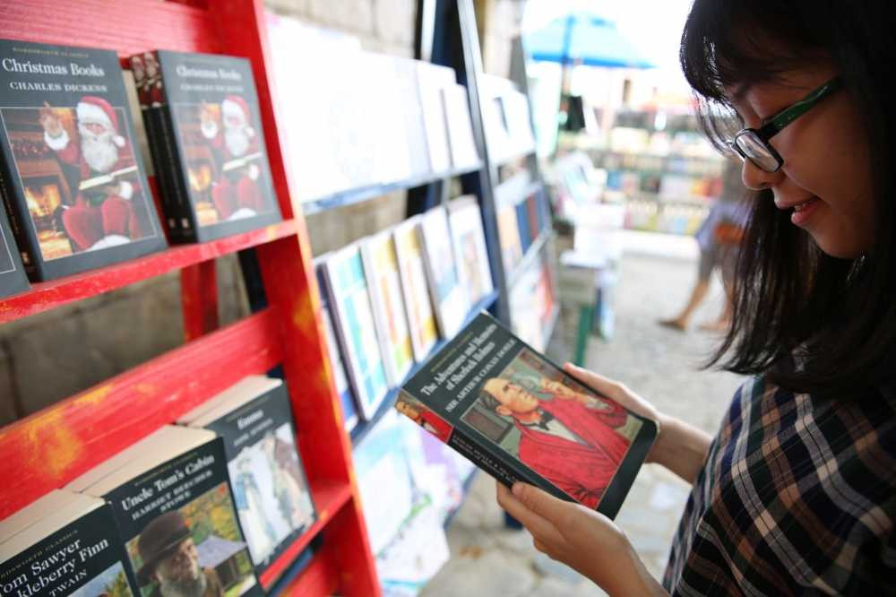 5.quay-sach-Ba-Na-Hills