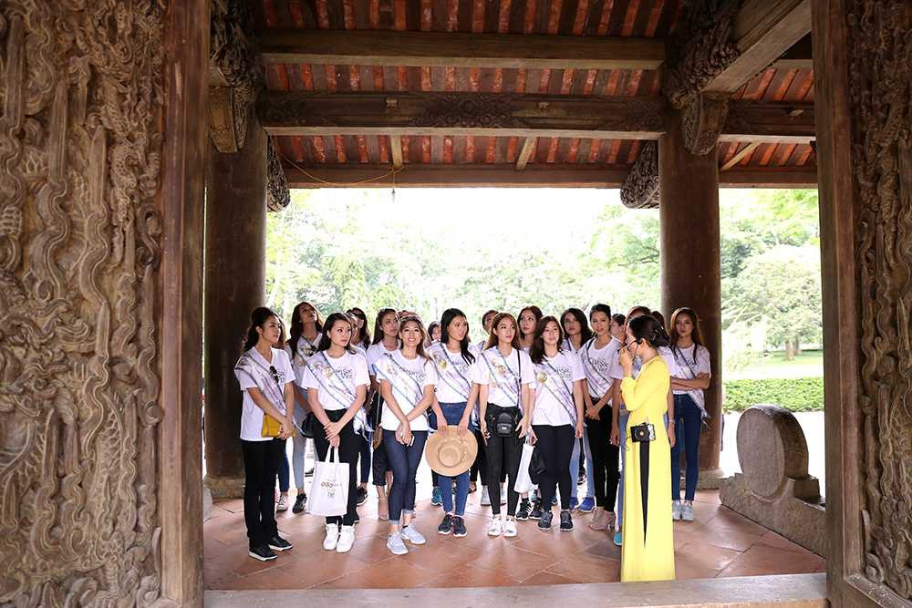 Tham quan kien truc co