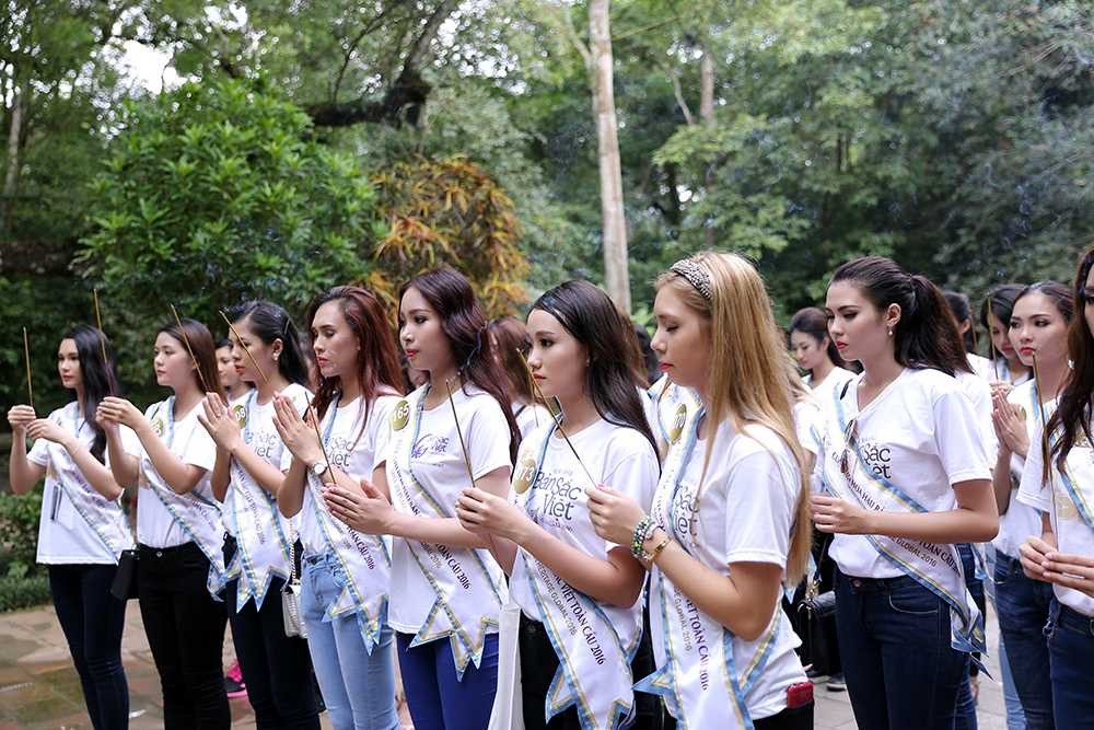 Vieng lang mo vua Le