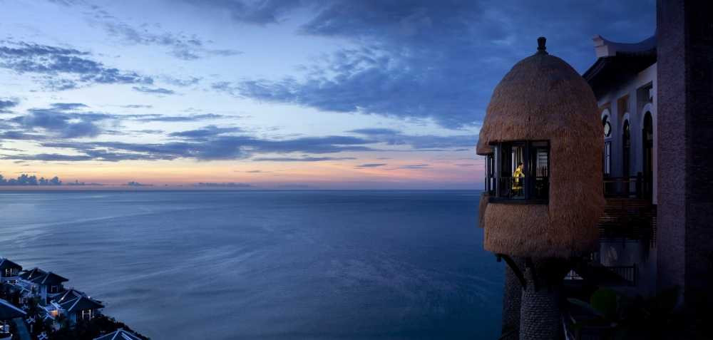 Intercontinental Danang Sun Peninsula Resort (4)