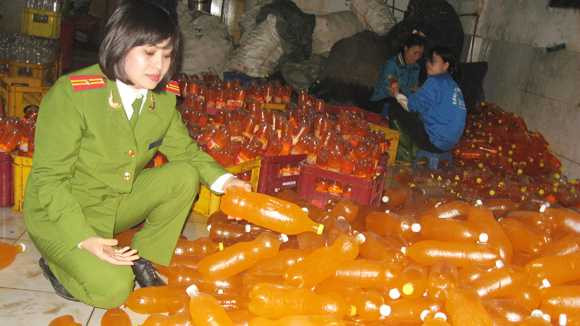 Cac san pham nuoc giai khat khong ro nguon goc xuat xu