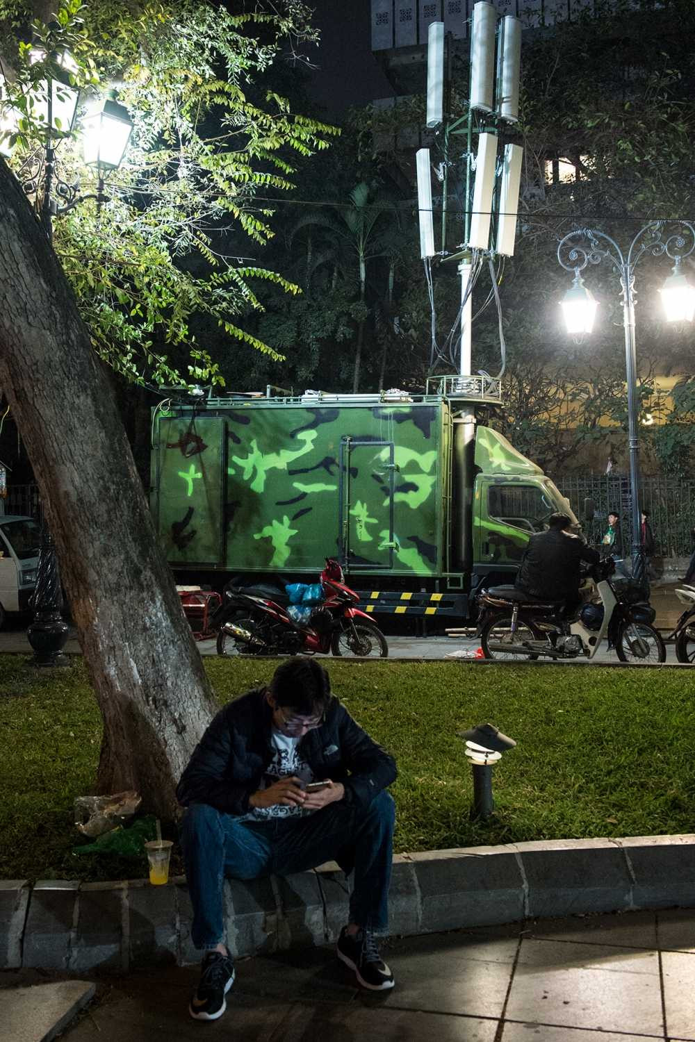 Hinh anh Xe Viettel dam bao cung cap 4G trong dem Giao thua 2017