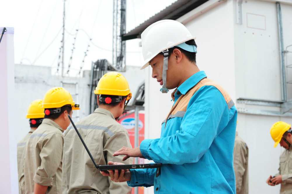 Ky su Viettel kiem tra cac thong so ky thuat