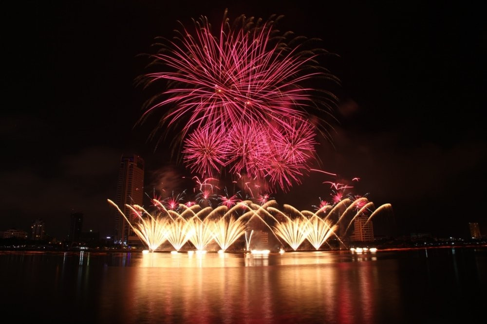 Anh phao hoa Da Nang (4)