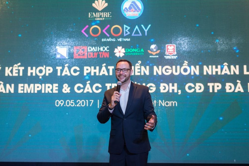 Hinh anh Tung bung ngay hoi viec lam voi hon 2.000 vi tri tai Cocobay 6