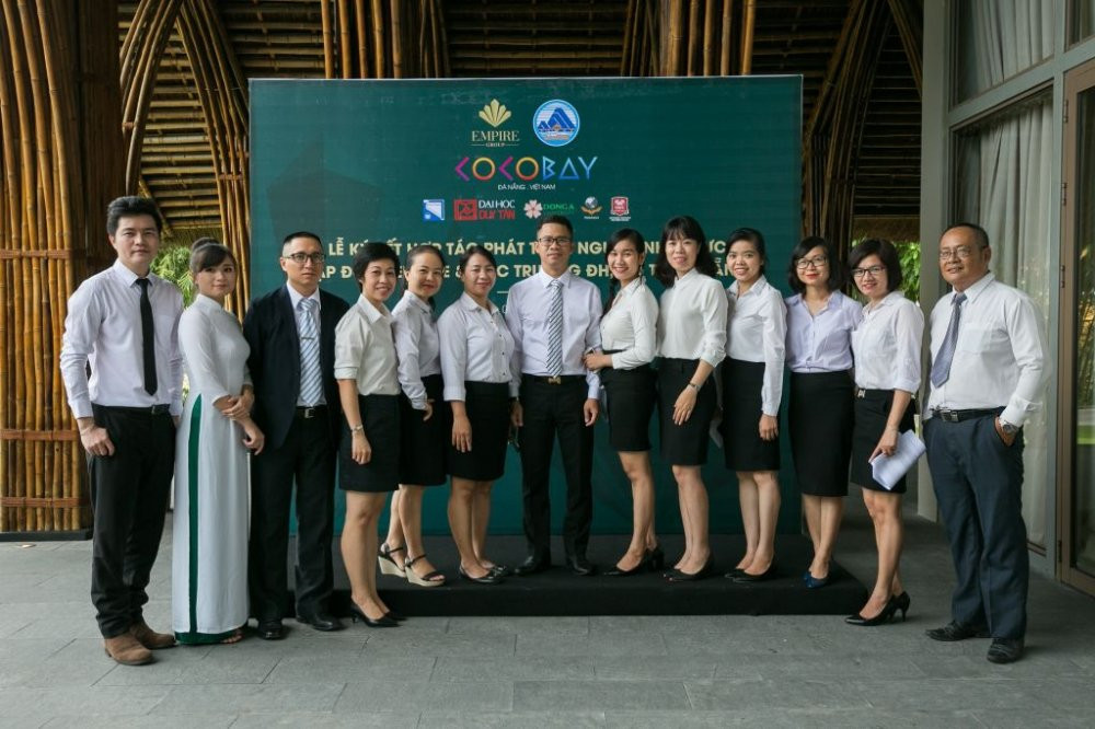 Hinh anh Tung bung ngay hoi viec lam voi hon 2.000 vi tri tai Cocobay 7