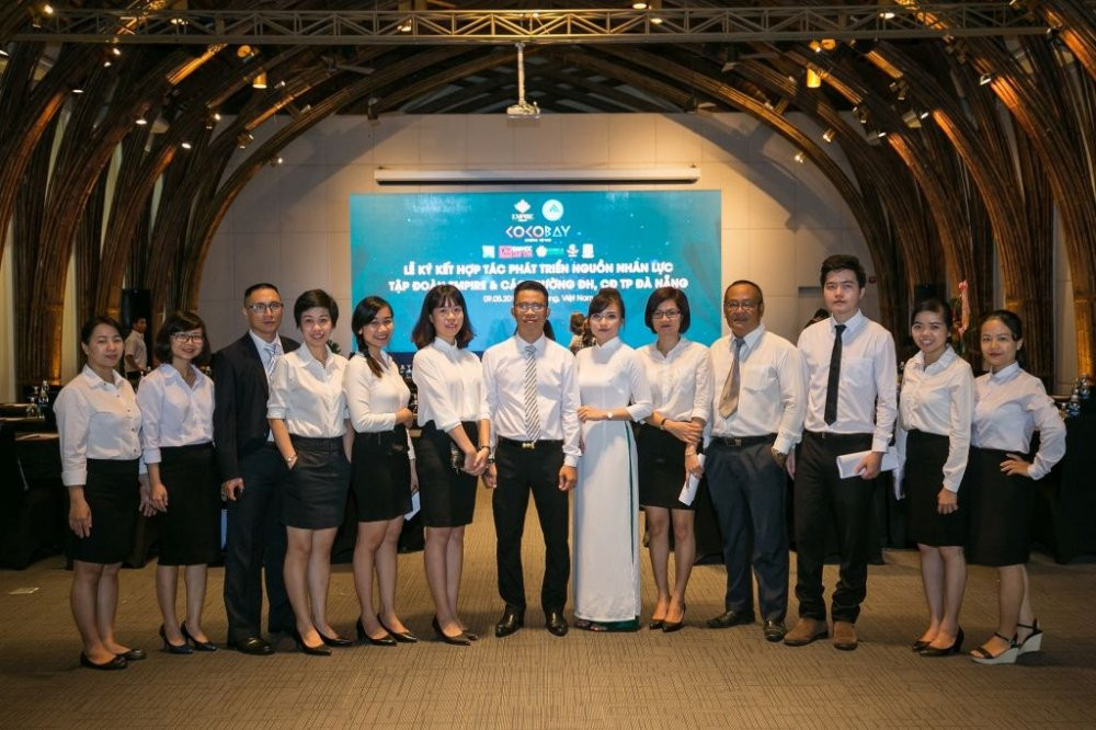 Hinh anh Tung bung ngay hoi viec lam voi hon 2.000 vi tri tai Cocobay 8