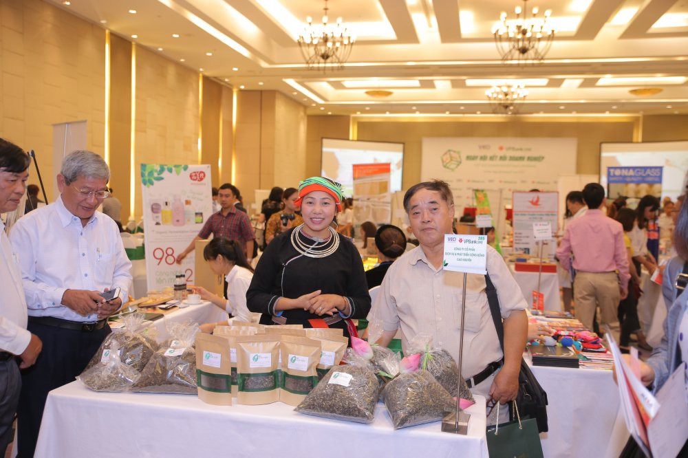 VPBank - Ngay hoi ket noi doanh nghiep (4) 4