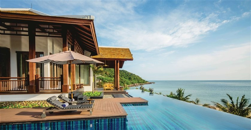 Sun Peninsula Residence Villa - Infinity pool 3