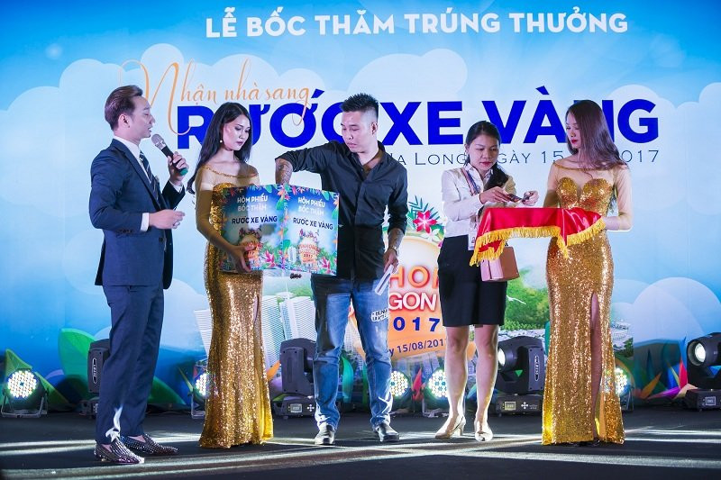 20170816_VHDB_Tuyen 3_PR02_ cap doi nha sang xe vang vinh danh chu nhan_ Anh 5 5