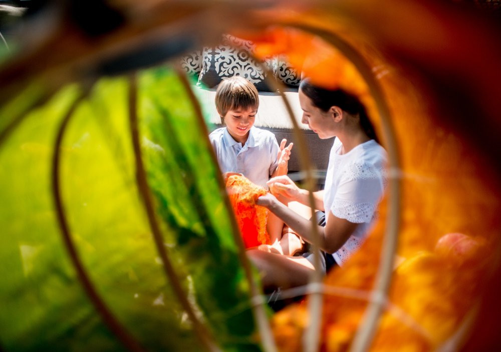 Resort acivities - Lantern making 4