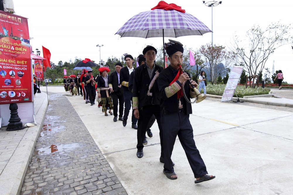 tai-hien-dam-cuoi-Dao-do-Fansipan-Legend (2) 4