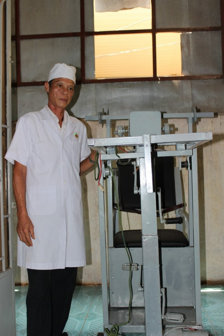 may-phuc-hoi-da-chuc-nang-cho-benh-nhan-bi-bai-liet-17-.5386