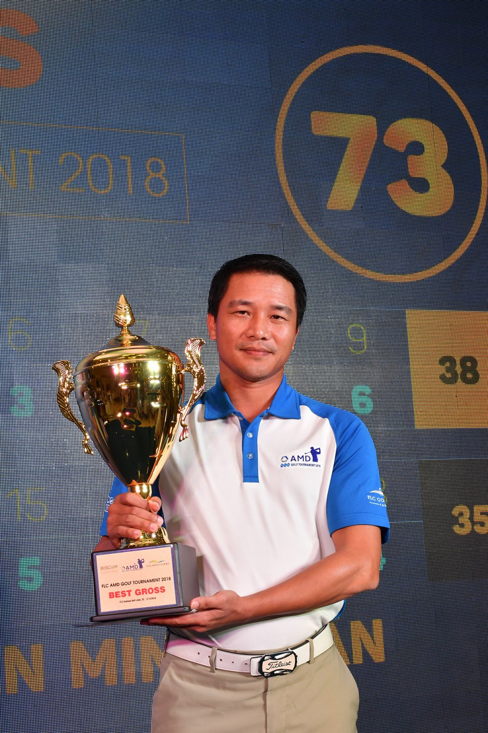 minh tuan - best gross trao giai