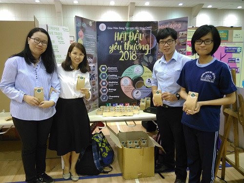 1524823535-hat-dau-yeu-thuong-1