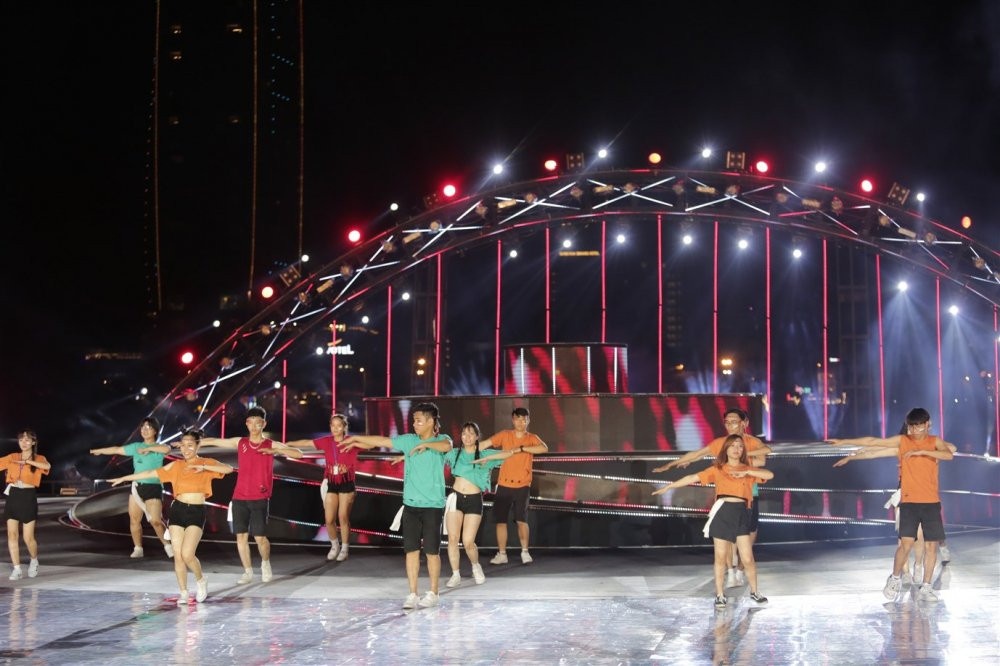 Flashmob Duy Tan (6)