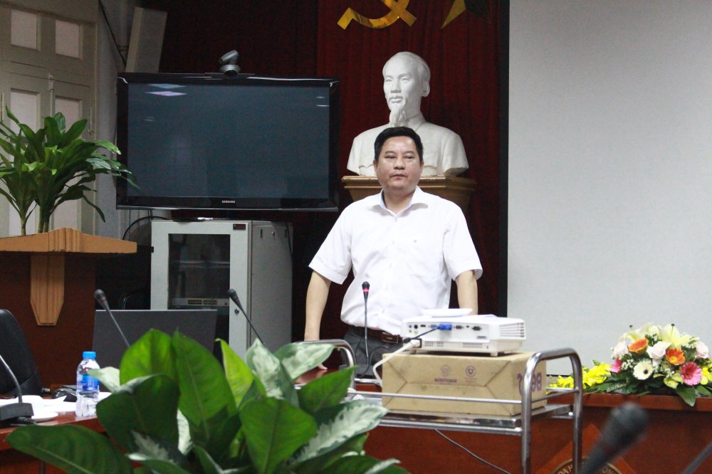 Khoi dong chuong trinh (1)