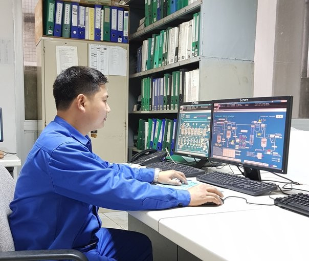 Nguoi tho tre co kho sang che o nghe an