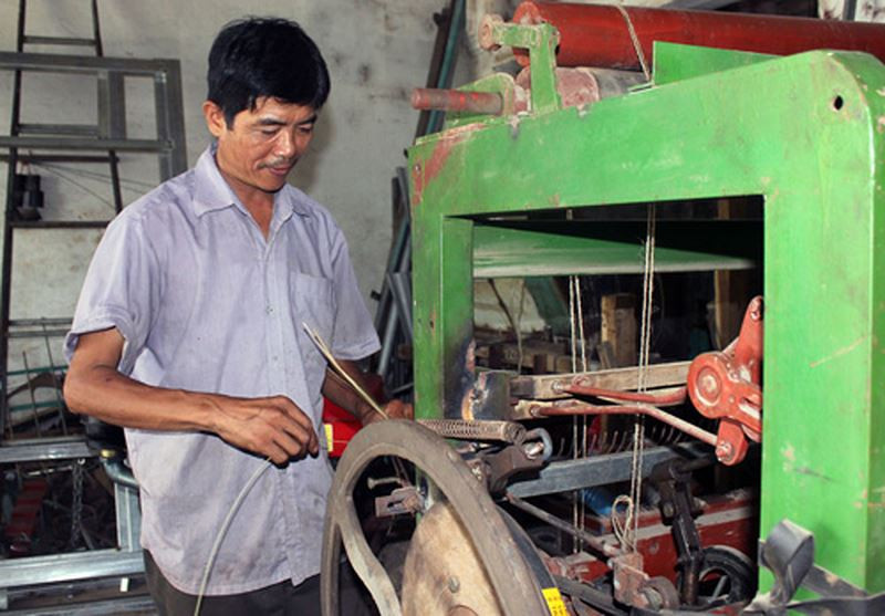 Hai lao nong hop luc che may det chieu