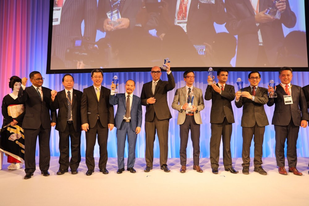 giai thuong ASOCIO 2018 (3) 3